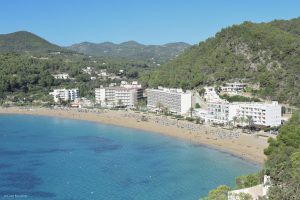 Sant Vicent de sa Cala: Ibizas rauer Norden und die Höhlen von Es Culleram